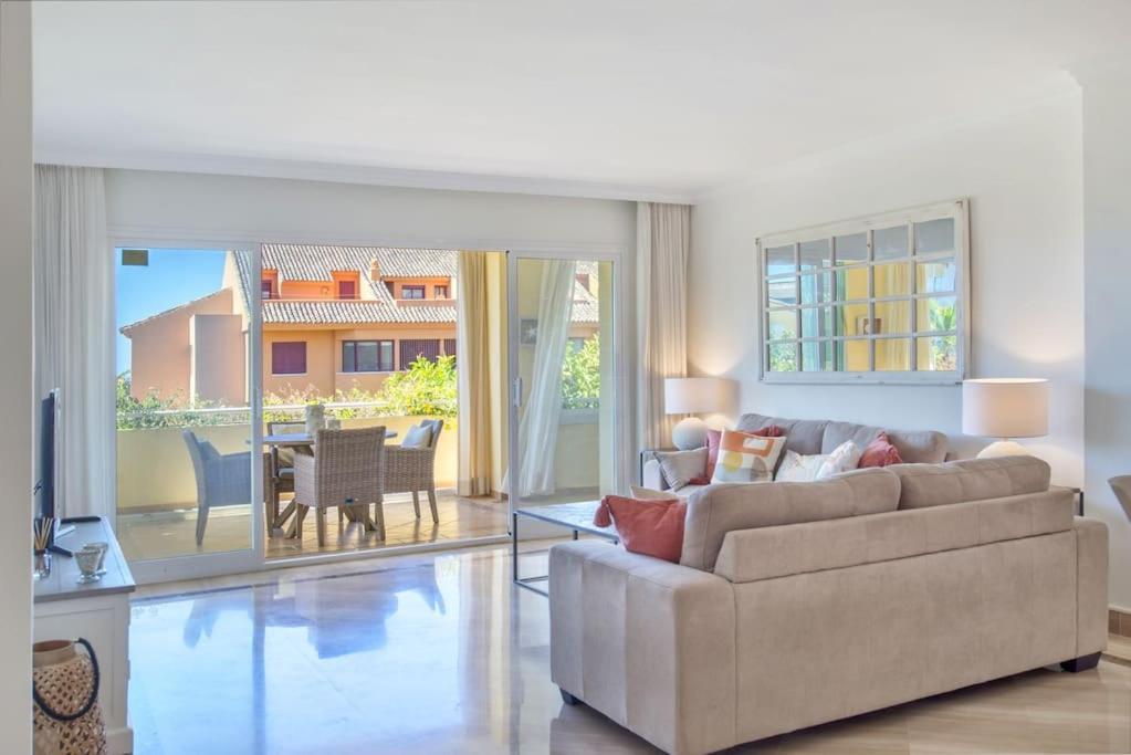 Modern By The Sea. Marbella